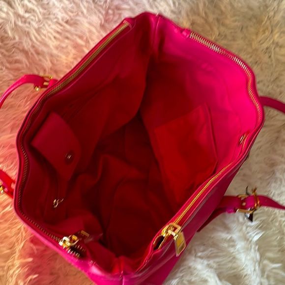 NWT Bebe Hot Barbie pink Tote Handbag - Picture 13 of 13